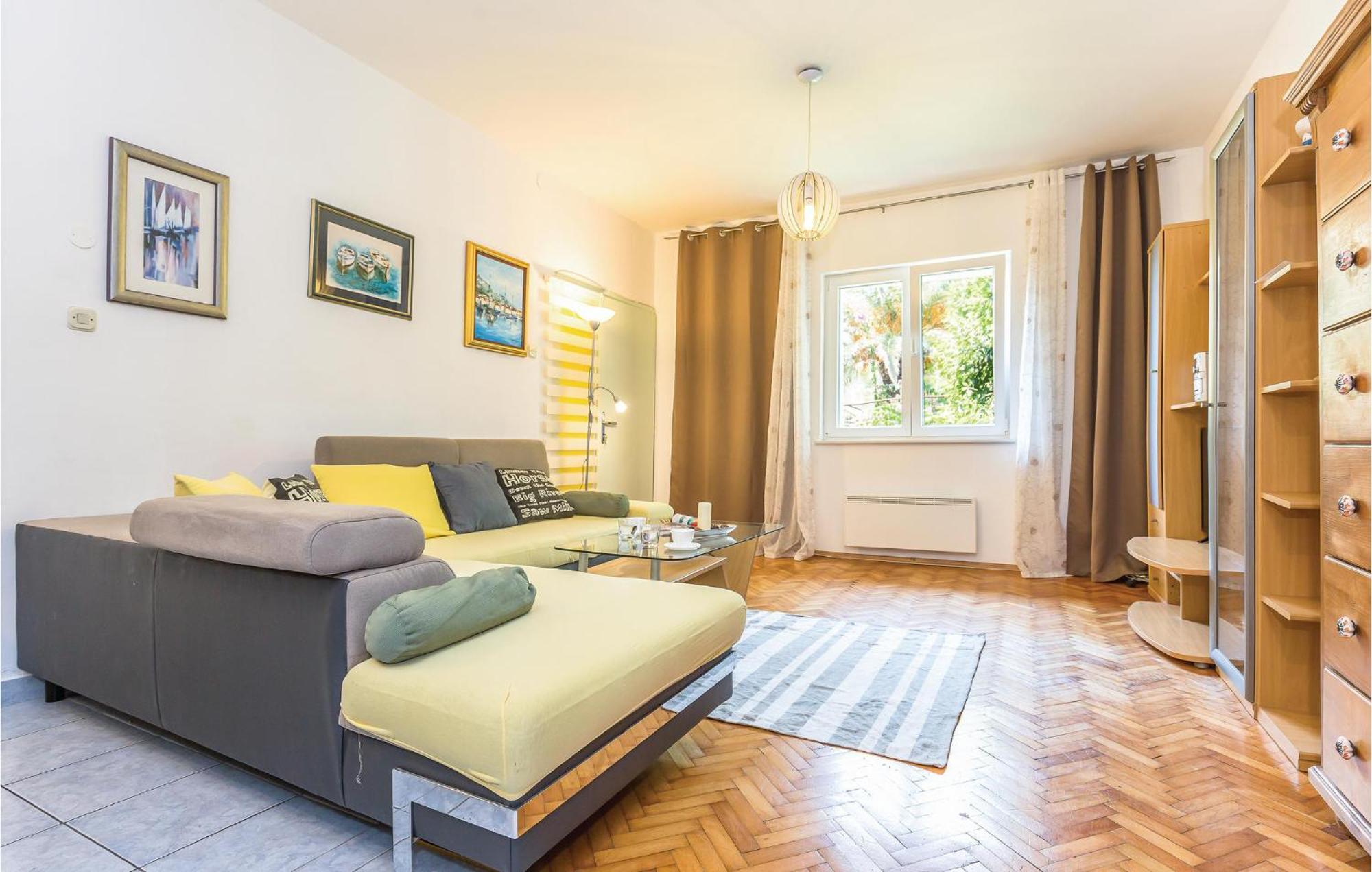 Lovely Apartment In Makarska With Wifi Exterior foto