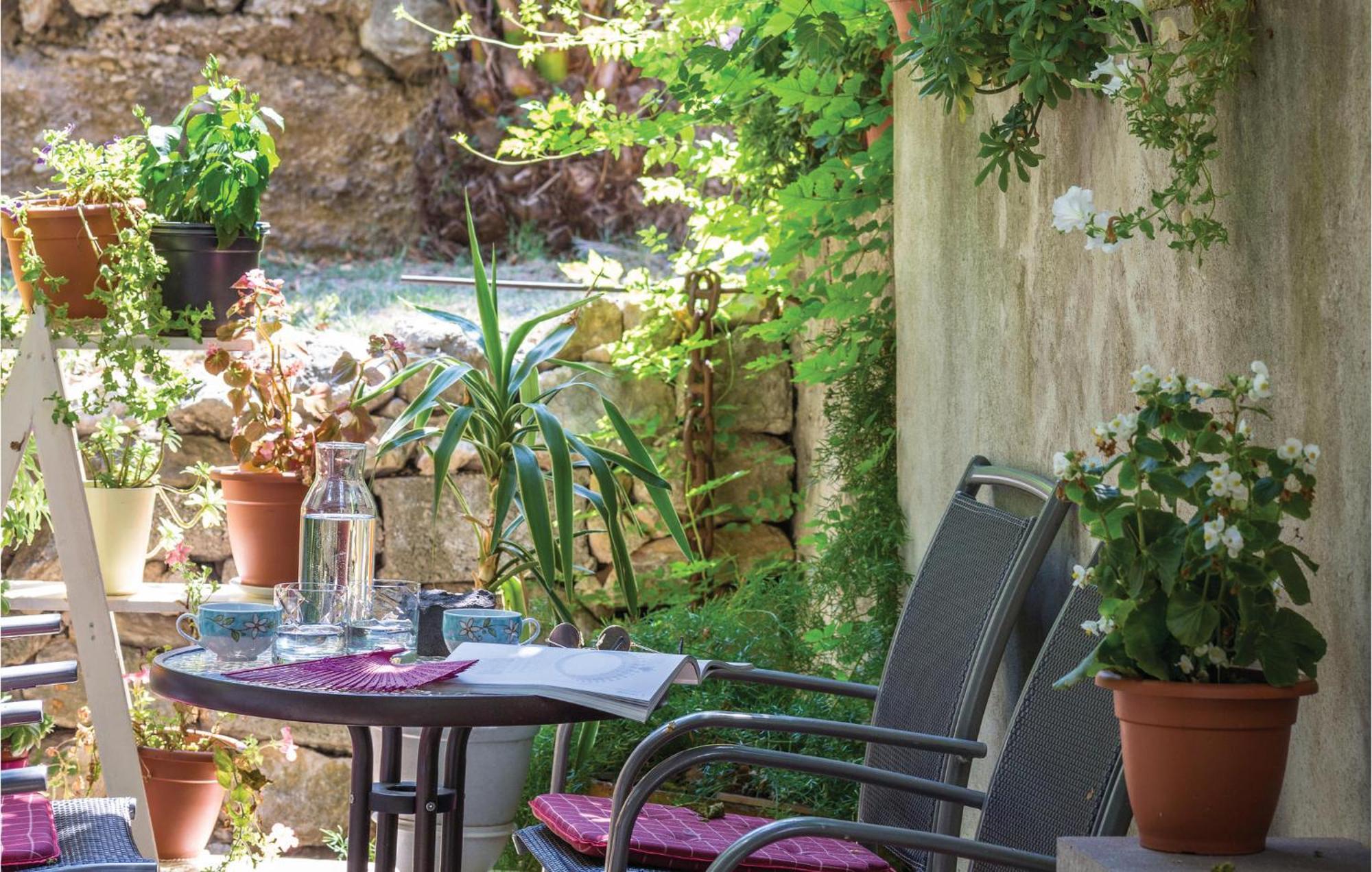 Lovely Apartment In Makarska With Wifi Exterior foto
